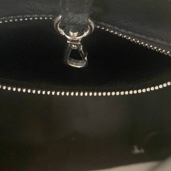 Micheal Kors Checkered Jet Set Tote in blk white - Picture 7 of 10